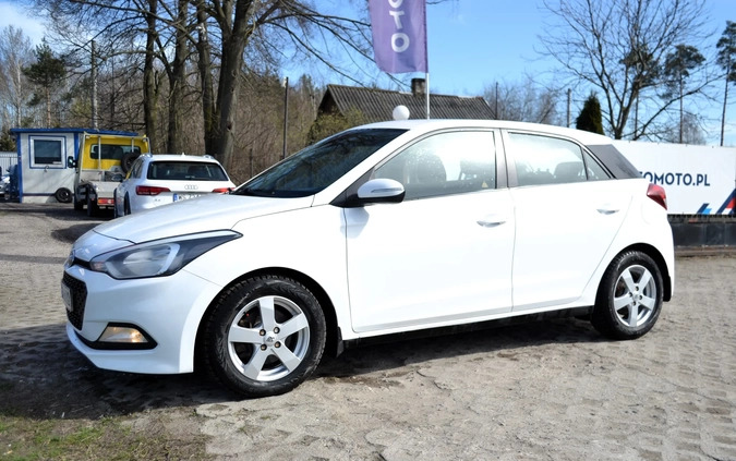 Hyundai i20 cena 28800 przebieg: 181000, rok produkcji 2015 z Wolsztyn małe 121